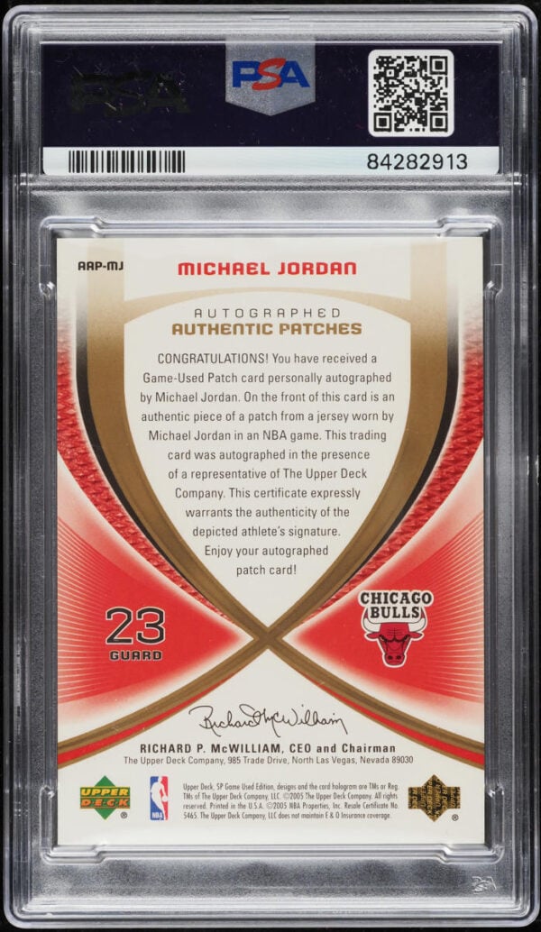 2005 SP GAME USED AUTHENTIC FABRICS AUTOGRAPH PATCHES MICHAEL JORDAN #AAPMJ /10 PSA 9 DNA 10 - Image 2