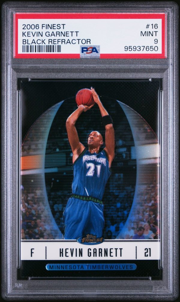 2006 FINEST KEVIN GARNETT BLACK REFRACTOR /99 #16 PSA 9 Mint