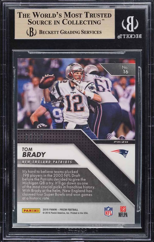 2016 Panini Prizm Dazzle Gold Mojo Prizms Tom Brady /10 #16 BGS 10 Pristine - Image 2